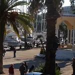 Joli Proche Centre Avec Parking Bandol