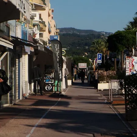 Joli Proche Centre Avec Parking * Bandol