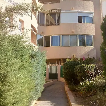 公寓 Joli Proche Centre Avec Parking *