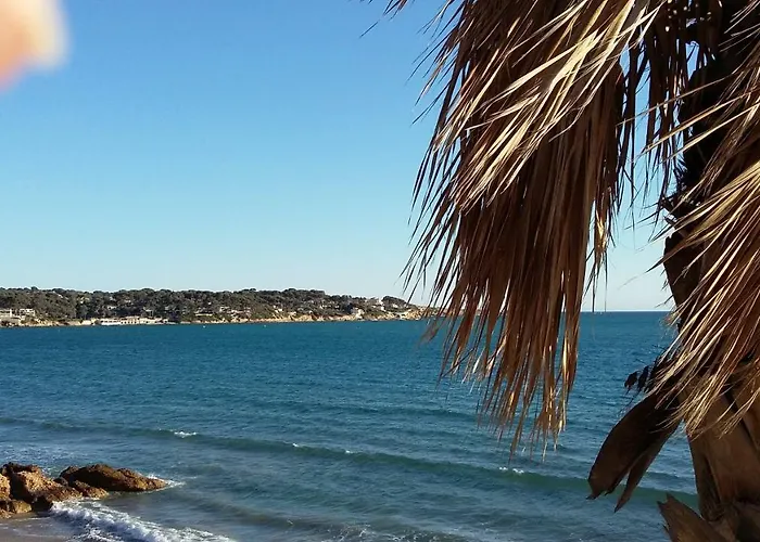 Appartement Joli Proche Centre Avec Parking Bandol