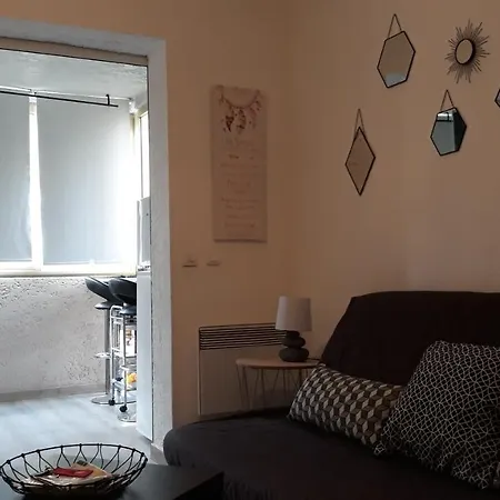 Apartment Joli Proche Centre Avec Parking Bandol