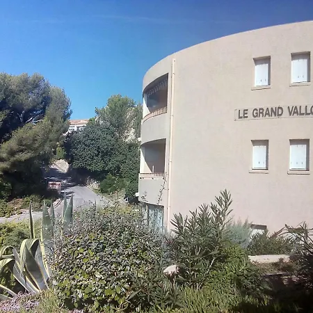 Joli Proche Centre Avec Parking Bandol