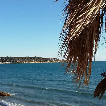 Apartment Joli Proche Centre Avec Parking Bandol