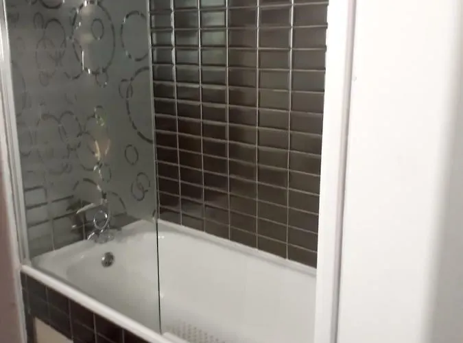 Joli Proche Centre Avec Parking * בנדול